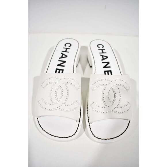Chanel 22S White Calfskin Leather CC Logo Mules Slide Sandal Block Heel Flat 38 - Picture 8 of 12